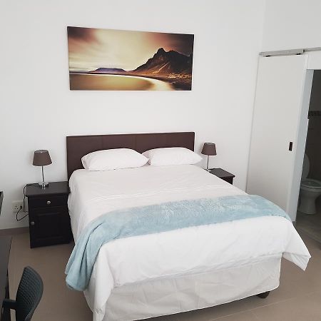Fama Lodge Rm12 Cape Town Exterior foto